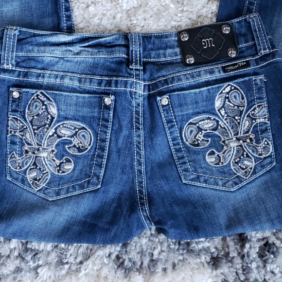 Miss Me Boot Cut Jeans.  Size 31. - Picture 5 of 7